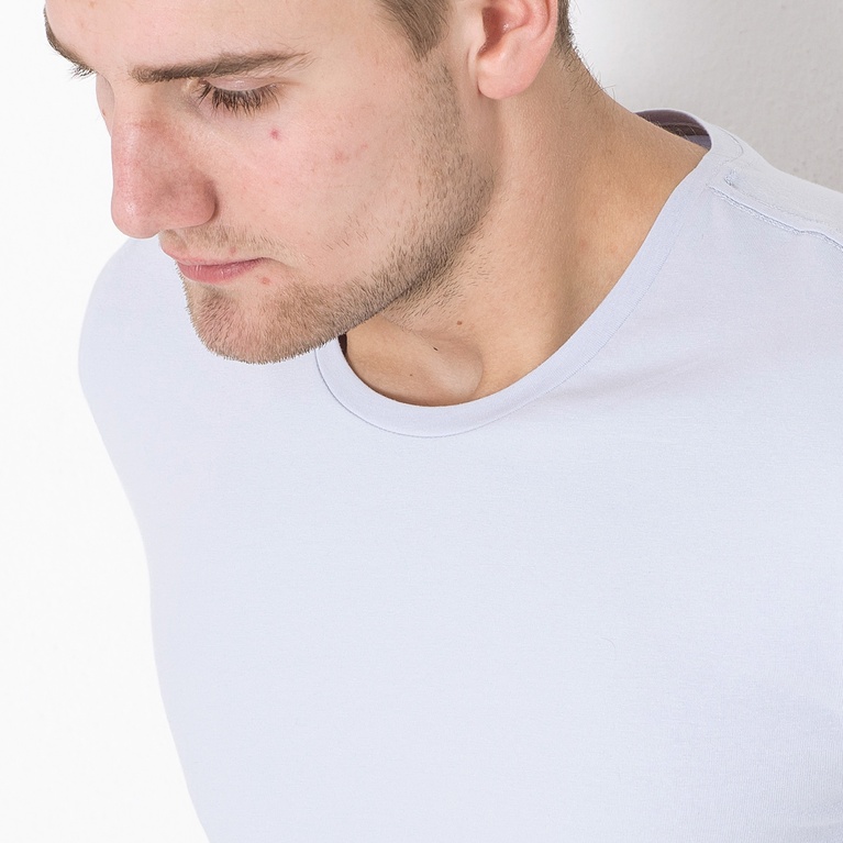 T-shirt U-neck "Casper" T-shirt U-neck "Casper"